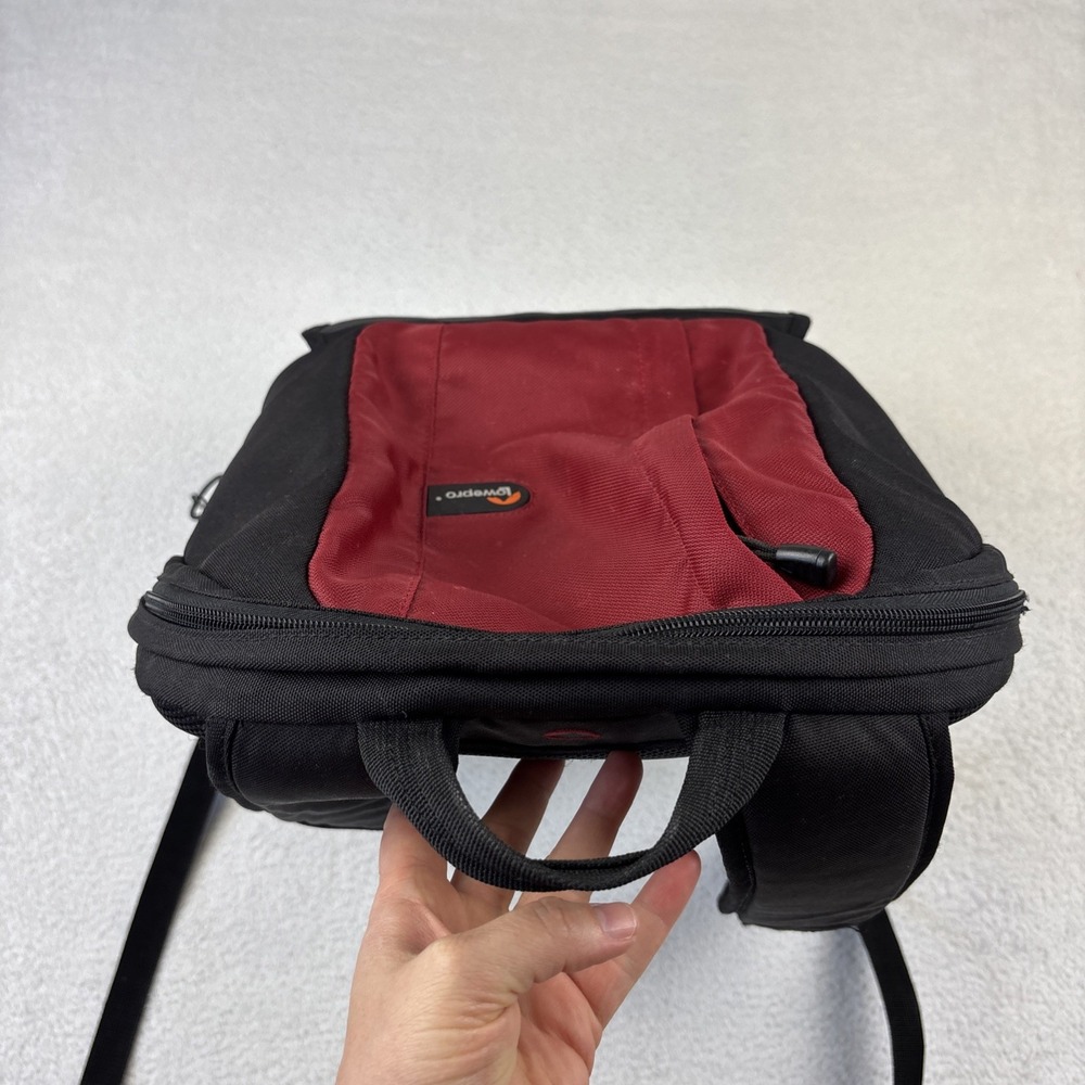 LOWEPRO 'Fastpack 200 Backpack' Red/Black Digital SLR Camera Bag Travel Pack - Picture 13 of 14